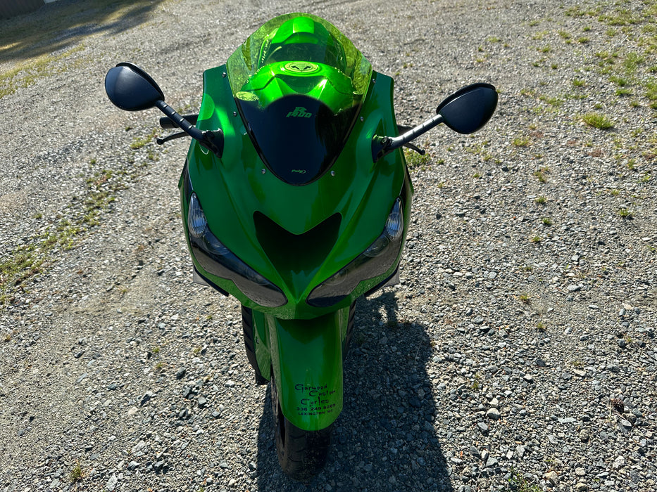 2015 Kawasaki ZX14 Color: Black/Green Mileage: 12,423 VIN: 010920