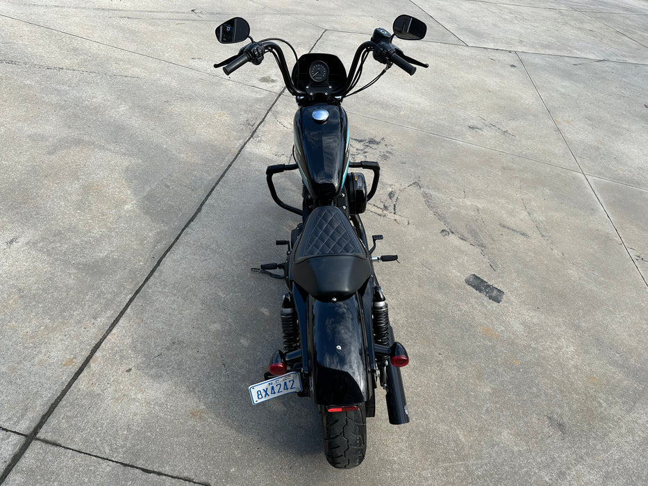 2019 Harley Davidson Sportster Color: Black Mileage: 3,136 VIN: 435103