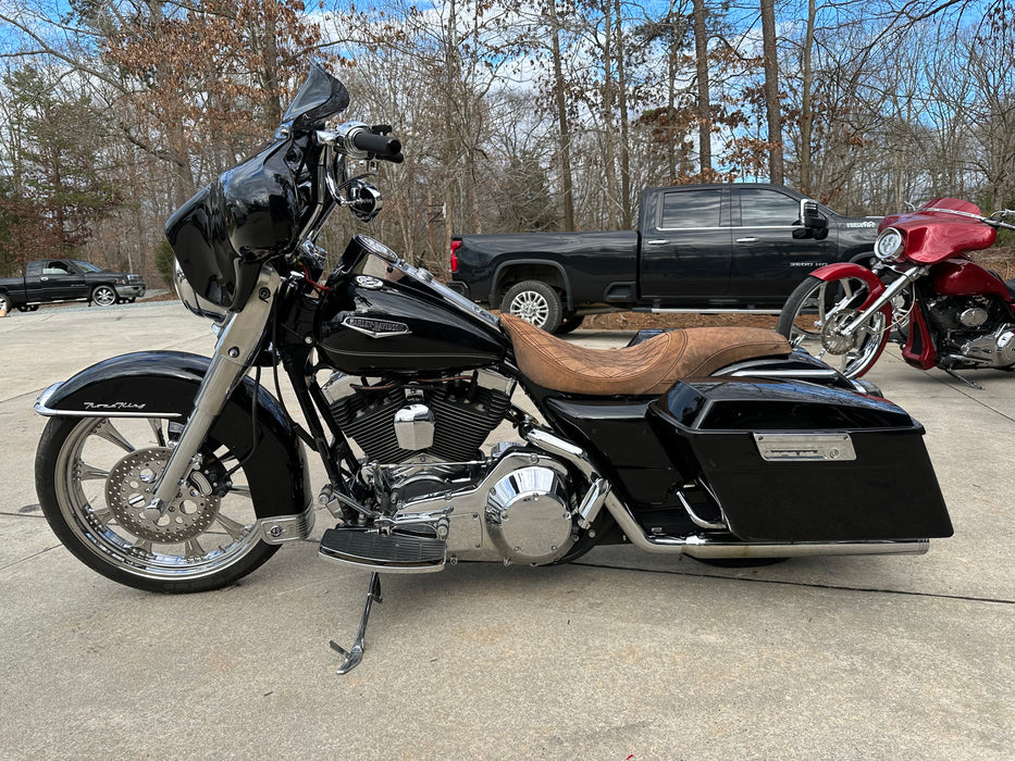 2000 Harley-Davidson Road King Color: Black Mileage: 47,323 VIN: 649569