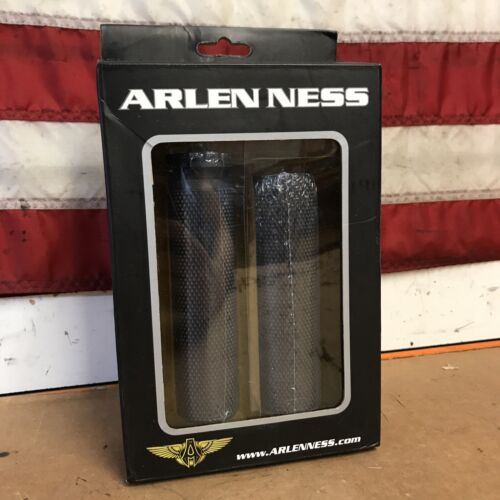 Arlen Ness - 07-325 - Fusion Series Grips, Knurled - Black